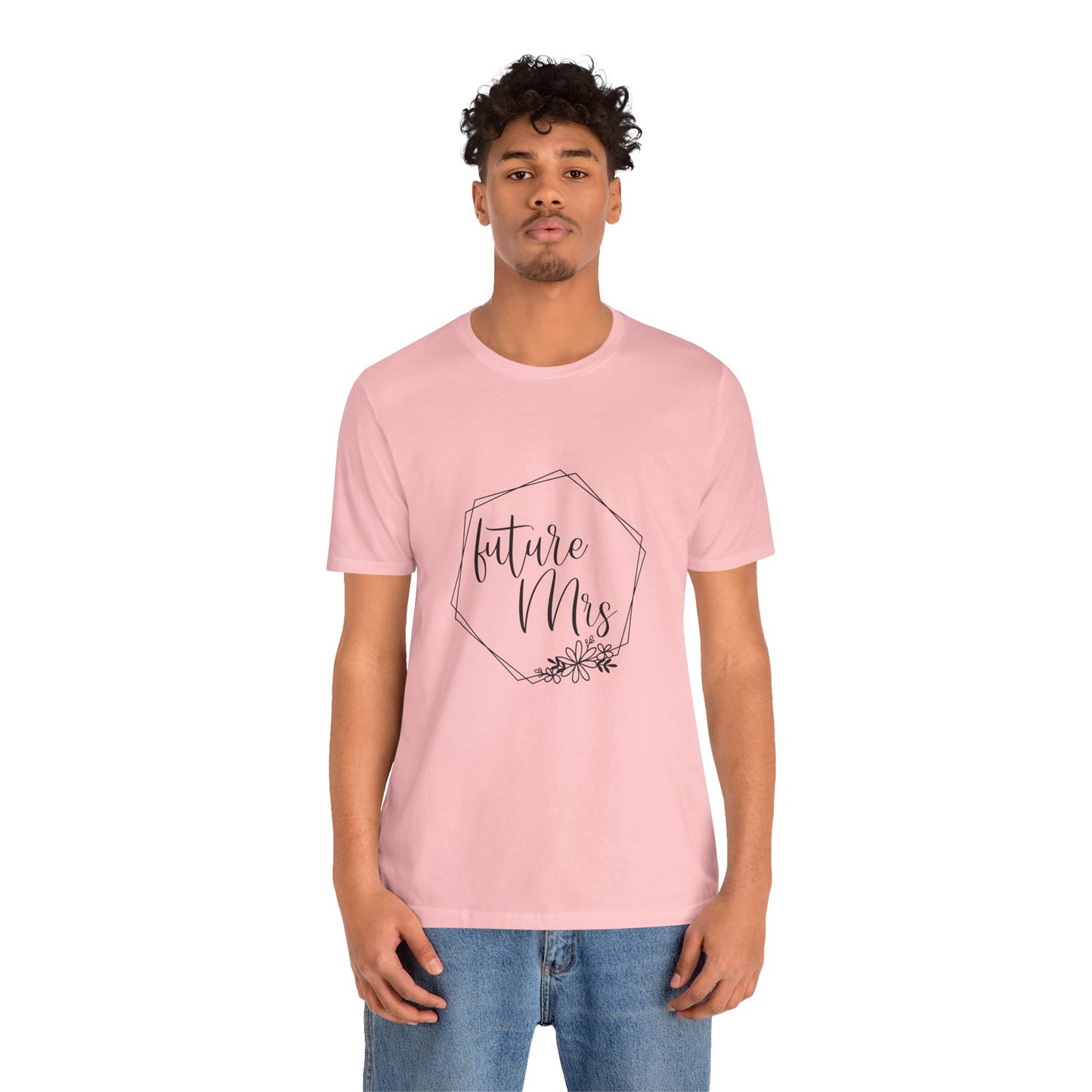Future Mrs Shirt, Bride T-shirt, Bride Daisy Flowers Shirt, Wedding Shirt, Bride Tee, Bridal Shower Shirt, Gift Shirt for Bride