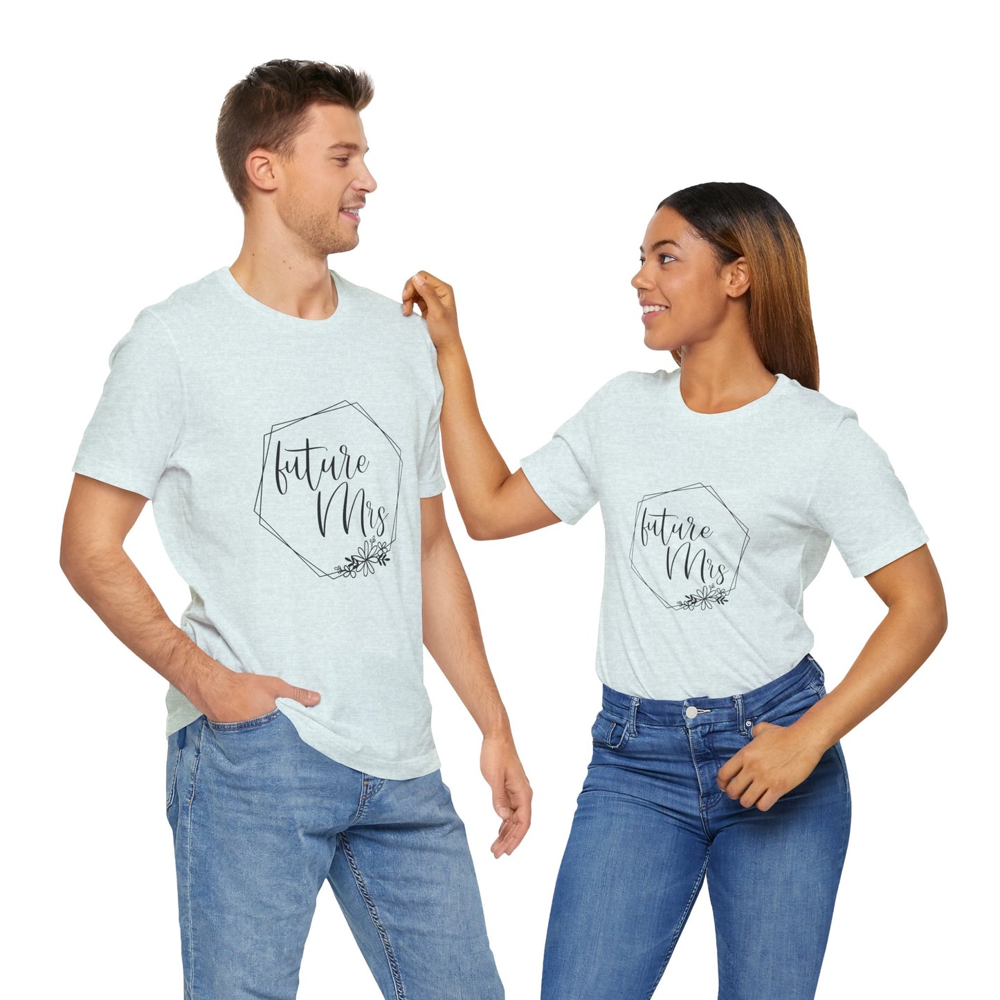 Future Mrs Shirt, Bride T-shirt, Bride Daisy Flowers Shirt, Wedding Shirt, Bride Tee, Bridal Shower Shirt, Gift Shirt for Bride