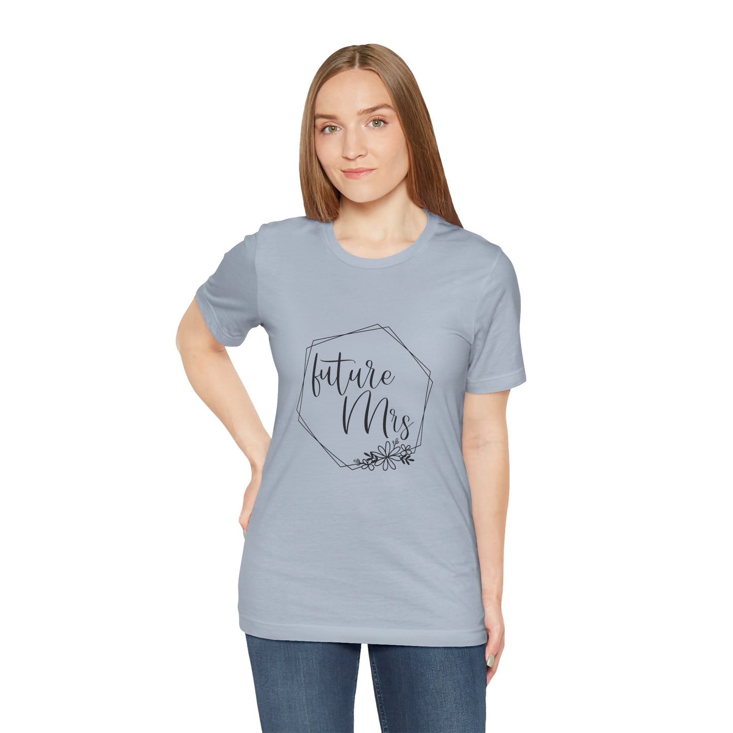 Future Mrs Shirt, Bride T-shirt, Bride Daisy Flowers Shirt, Wedding Shirt, Bride Tee, Bridal Shower Shirt, Gift Shirt for Bride