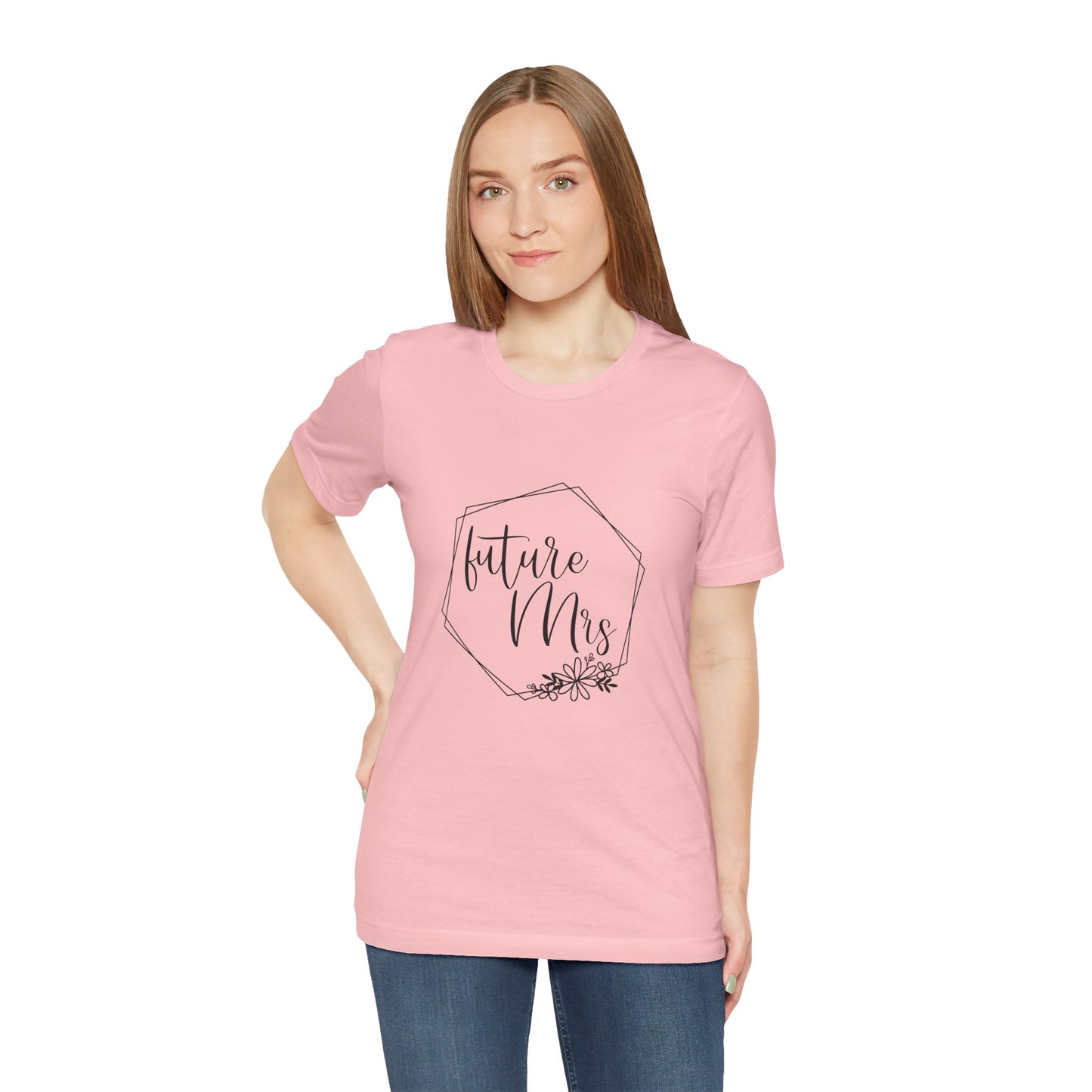 Future Mrs Shirt, Bride T-shirt, Bride Daisy Flowers Shirt, Wedding Shirt, Bride Tee, Bridal Shower Shirt, Gift Shirt for Bride