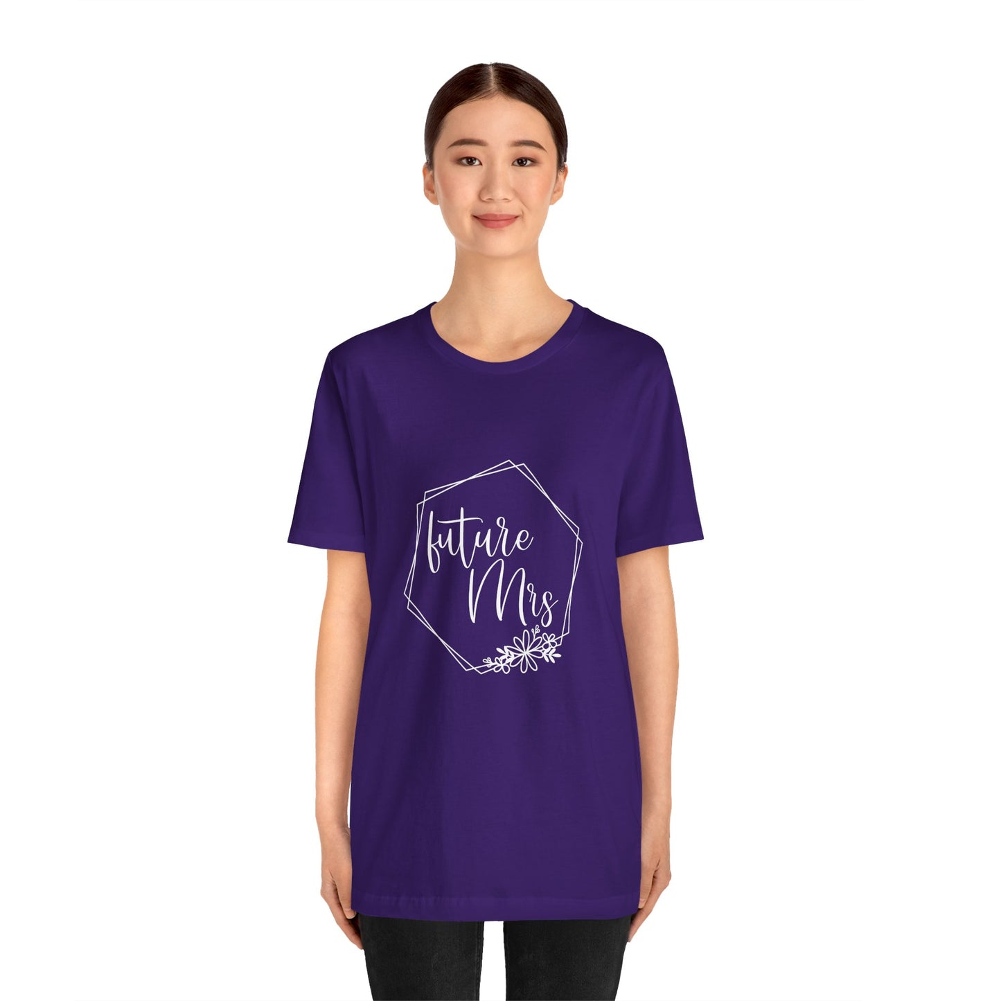 Future Mrs Shirt, Bride T-shirt, Bride Daisy Flowers Shirt, Wedding Shirt, Bride Tee, Bridal Shower Shirt, Gift Shirt for Bride