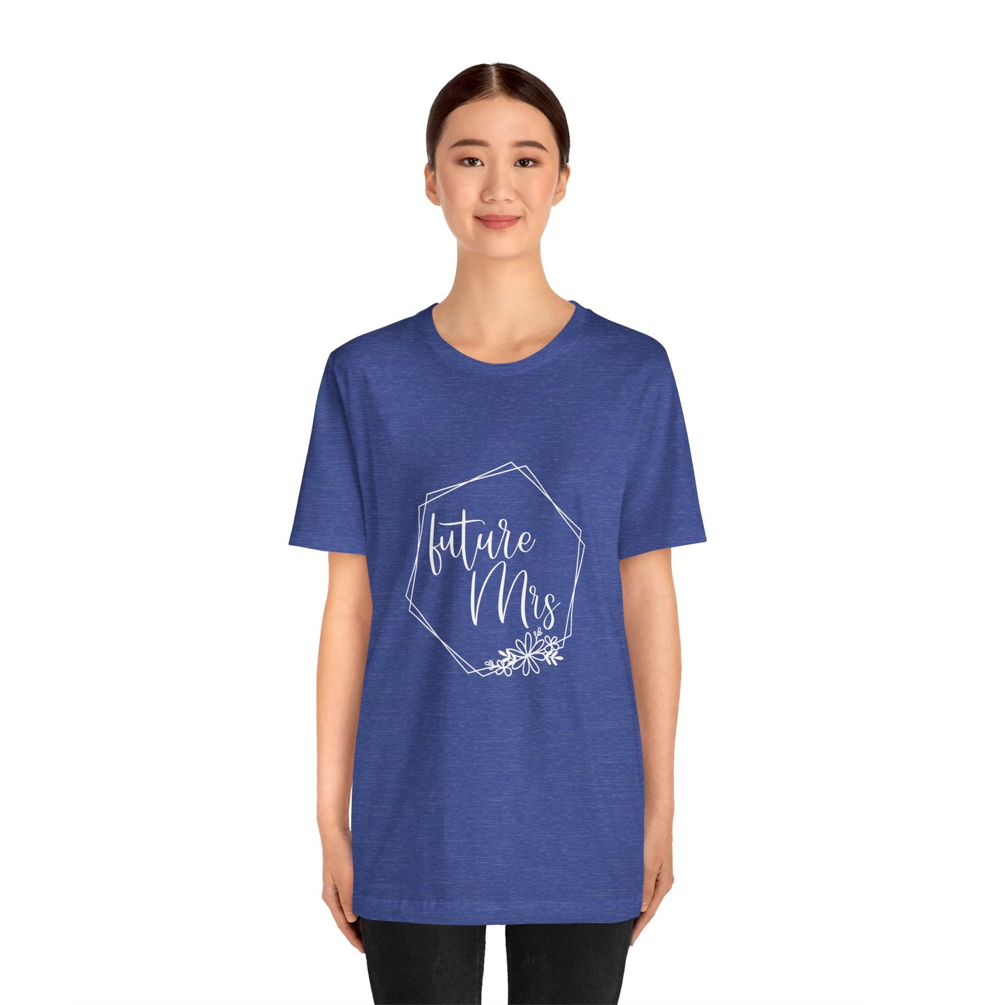Future Mrs Shirt, Bride T-shirt, Bride Daisy Flowers Shirt, Wedding Shirt, Bride Tee, Bridal Shower Shirt, Gift Shirt for Bride
