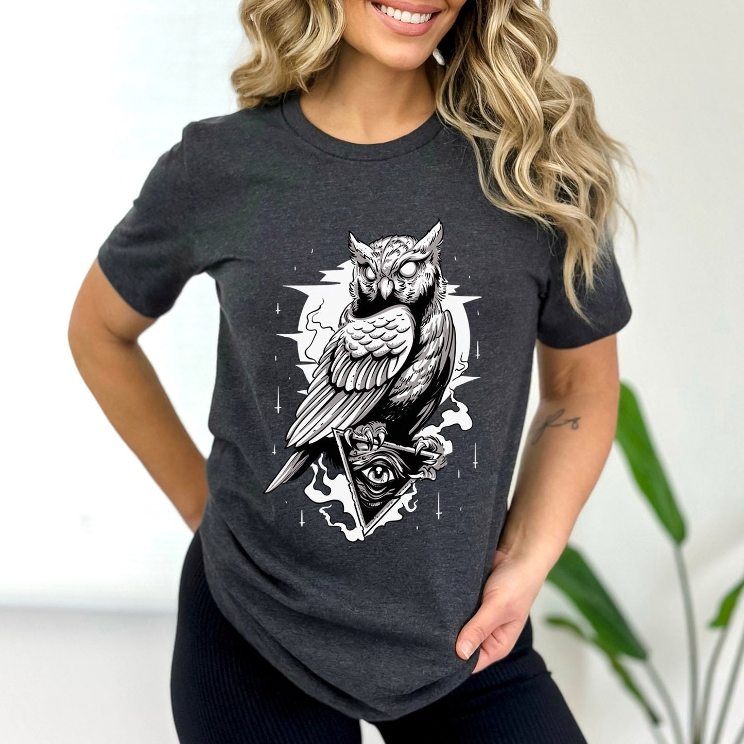 T-shirt hibou, T-shirt nuit, T-shirt cadeau mystique, T-shirt hibou effrayant, T-shirt fantaisie et mythe, hibou et lune, T-shirt animal