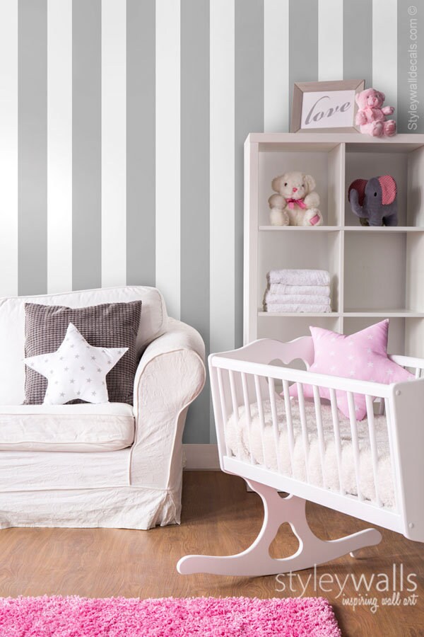 Papier peint à rayures, papier peint à motifs à rayures verticales grises, tissu amovible repositionnable, décoration de chambre d'enfant, peler et coller, auto-adhésif