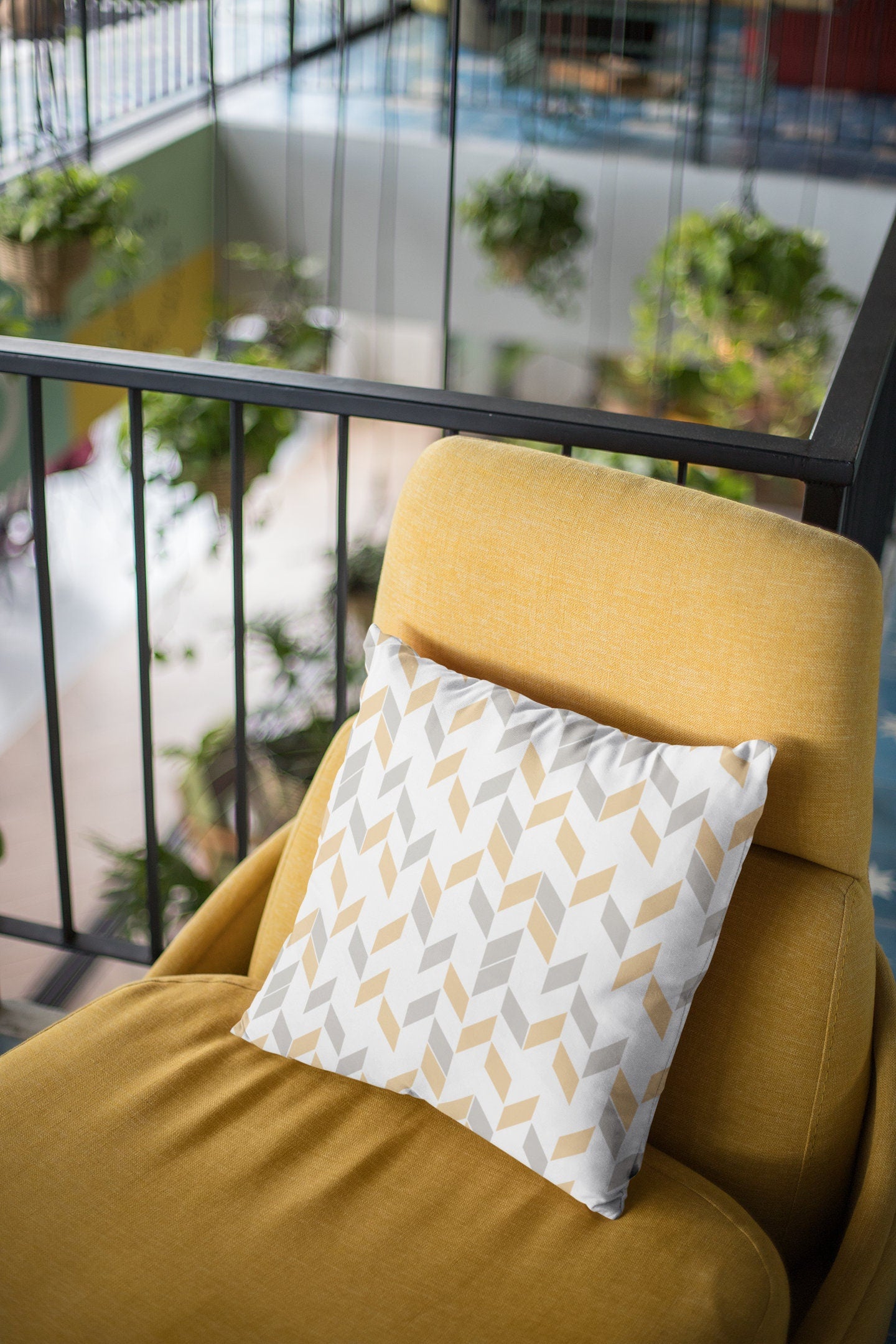 Geometric Abstract Pattern Pillow, Polyester Square Pillow, Decorative Cushion and Pillow for Room Decor, Modern Triangles Pattern Pillow