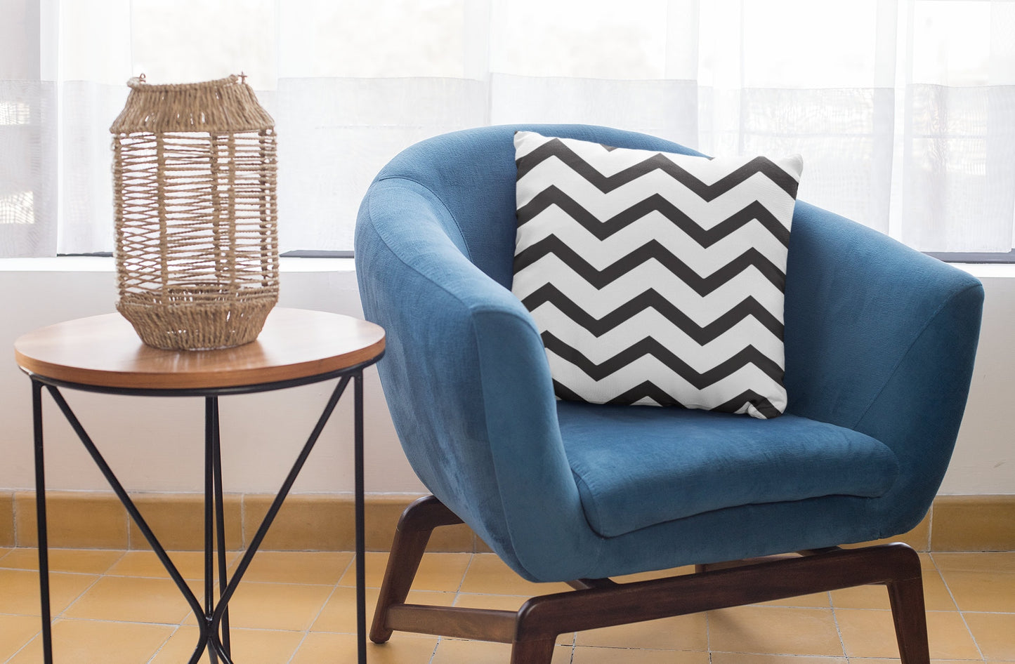 Coussin à motif zigzag, coussin décoratif noir et blanc, coussin à formes géométriques, coussin carré et housse en polyester filé