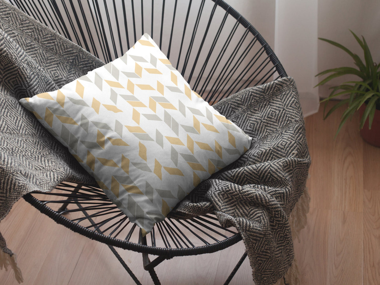 Geometric Abstract Pattern Pillow, Polyester Square Pillow, Decorative Cushion and Pillow for Room Decor, Modern Triangles Pattern Pillow