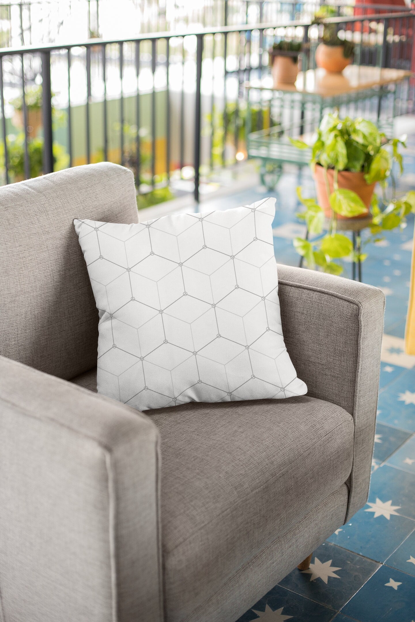 Hexagon Pattern Geometric Pillow, Geometric Pattern Polyester Square Pillow, Decorative Cushion and Pillow for Room Decor