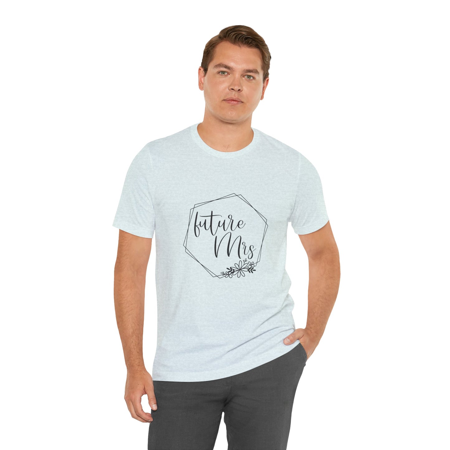 Future Mrs Shirt, Bride T-shirt, Bride Daisy Flowers Shirt, Wedding Shirt, Bride Tee, Bridal Shower Shirt, Gift Shirt for Bride