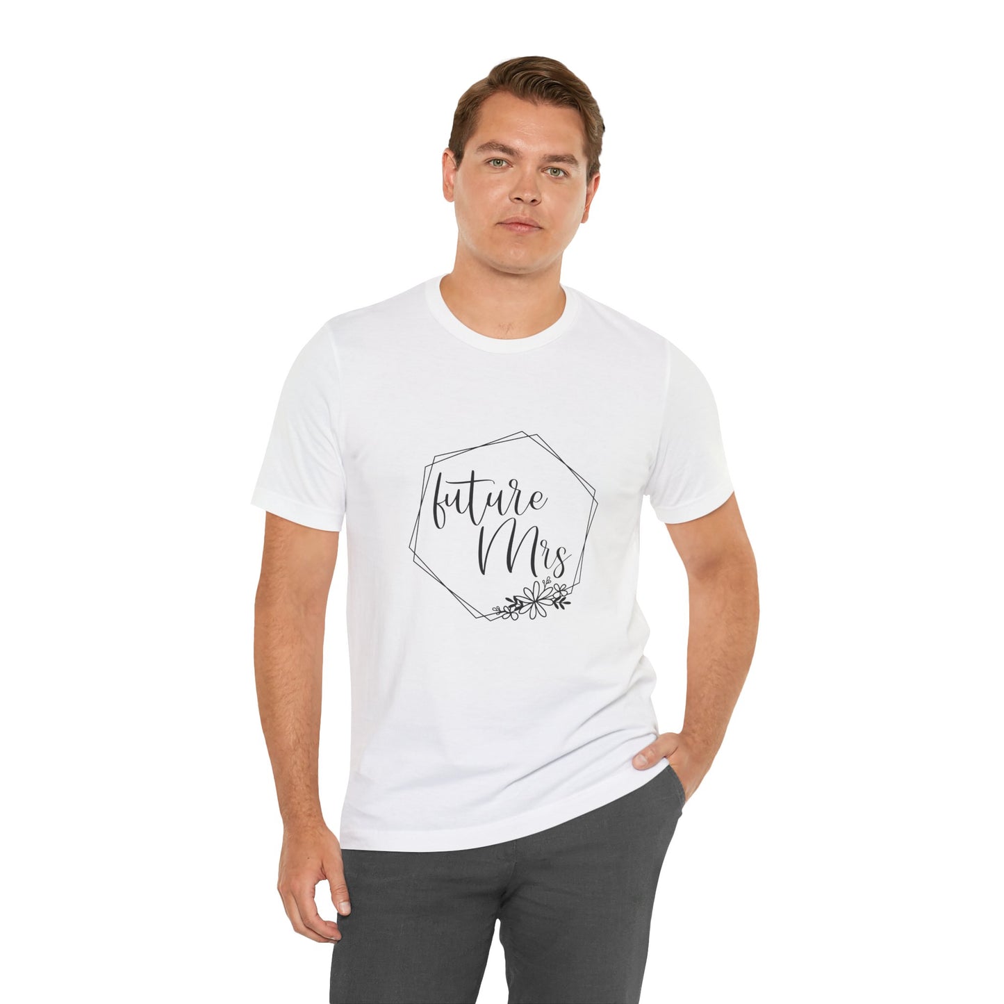 Future Mrs Shirt, Bride T-shirt, Bride Daisy Flowers Shirt, Wedding Shirt, Bride Tee, Bridal Shower Shirt, Gift Shirt for Bride