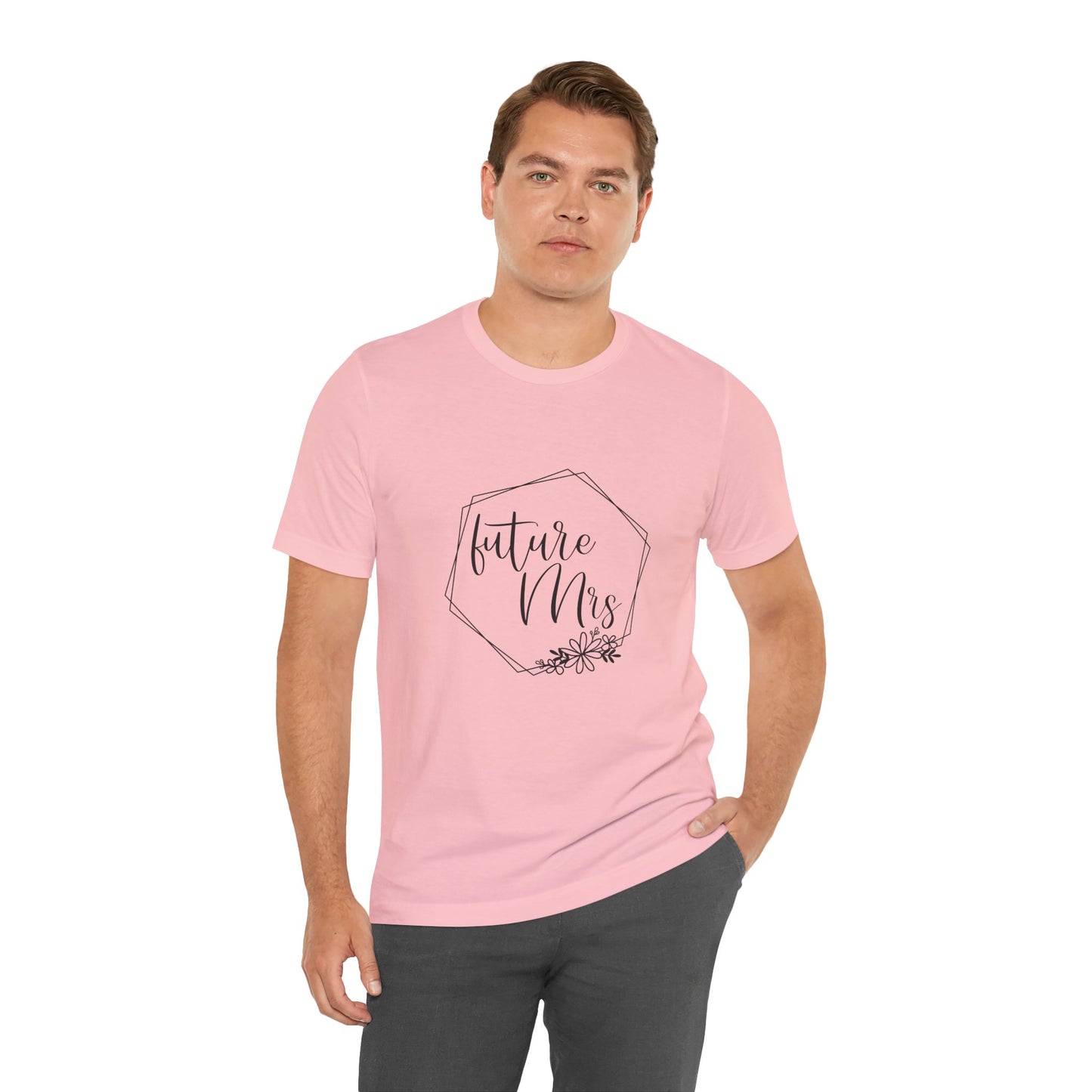 Future Mrs Shirt, Bride T-shirt, Bride Daisy Flowers Shirt, Wedding Shirt, Bride Tee, Bridal Shower Shirt, Gift Shirt for Bride