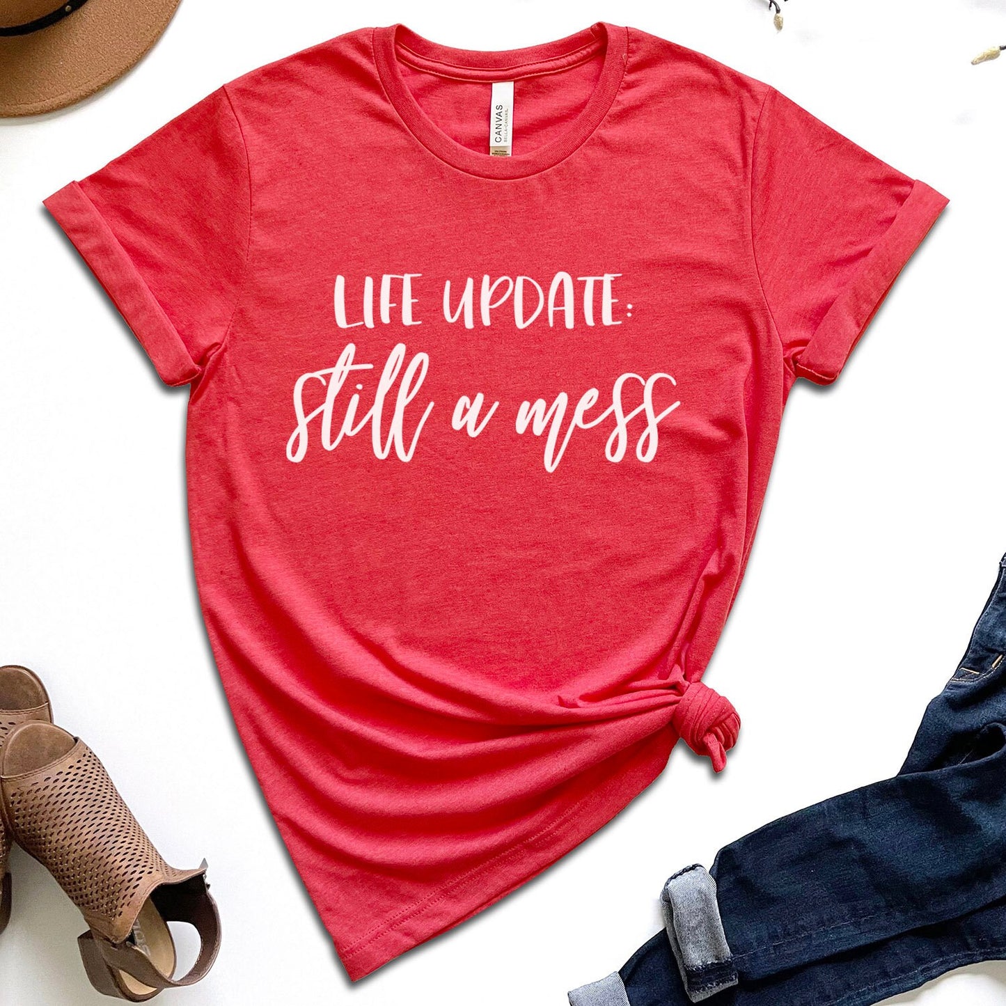 T-shirt Life Update Still a Mess, T-shirt pour adulte, cadeau pour les parents, T-shirt pour maman, T-shirt pour papa, T-shirt avec humour, T-shirt cool pour adulte