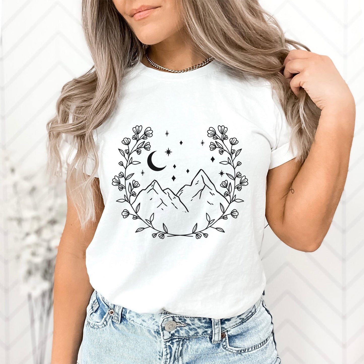 Bergkranz T-Shirt, Blumen T-Shirt, Boho T-Shirt, Inspirierendes T-Shirt, Boho T-Shirt, Florales T-Shirt, Geschenk-Shirt für Sie