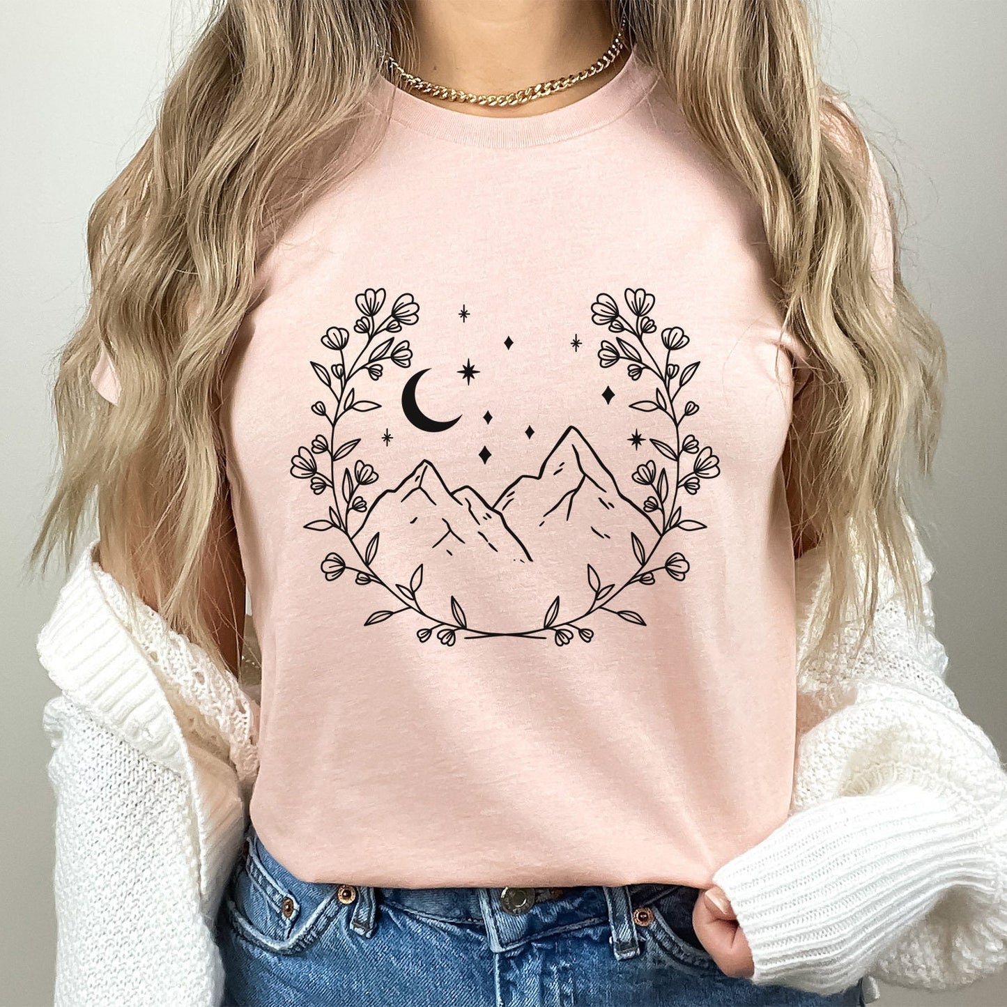 Mountain Wreath T-shirt, Flowers T-shirt, Boho T-shirt, Inspirational T-shirt, Bohemian T-shirt, Floral T-Shirt, Gift Shirt for Her