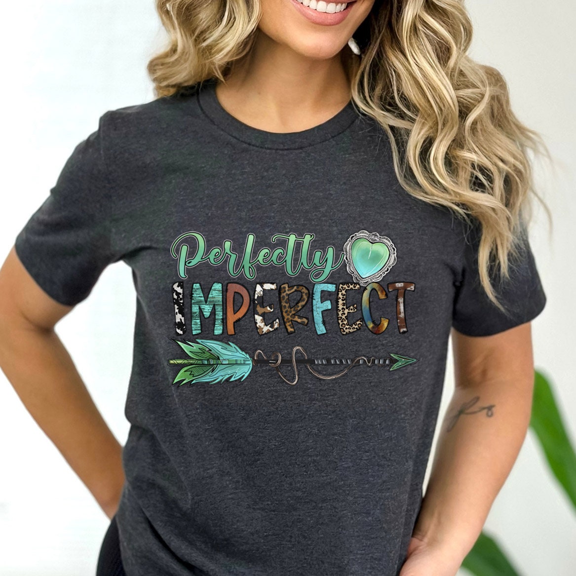 T-shirt parfaitement imparfait, T-shirt bohème, T-shirt tribal, T-shirt humoristique, T-shirt flèche, T-shirt cadeau inspirant, T-shirt cadeau pour elle