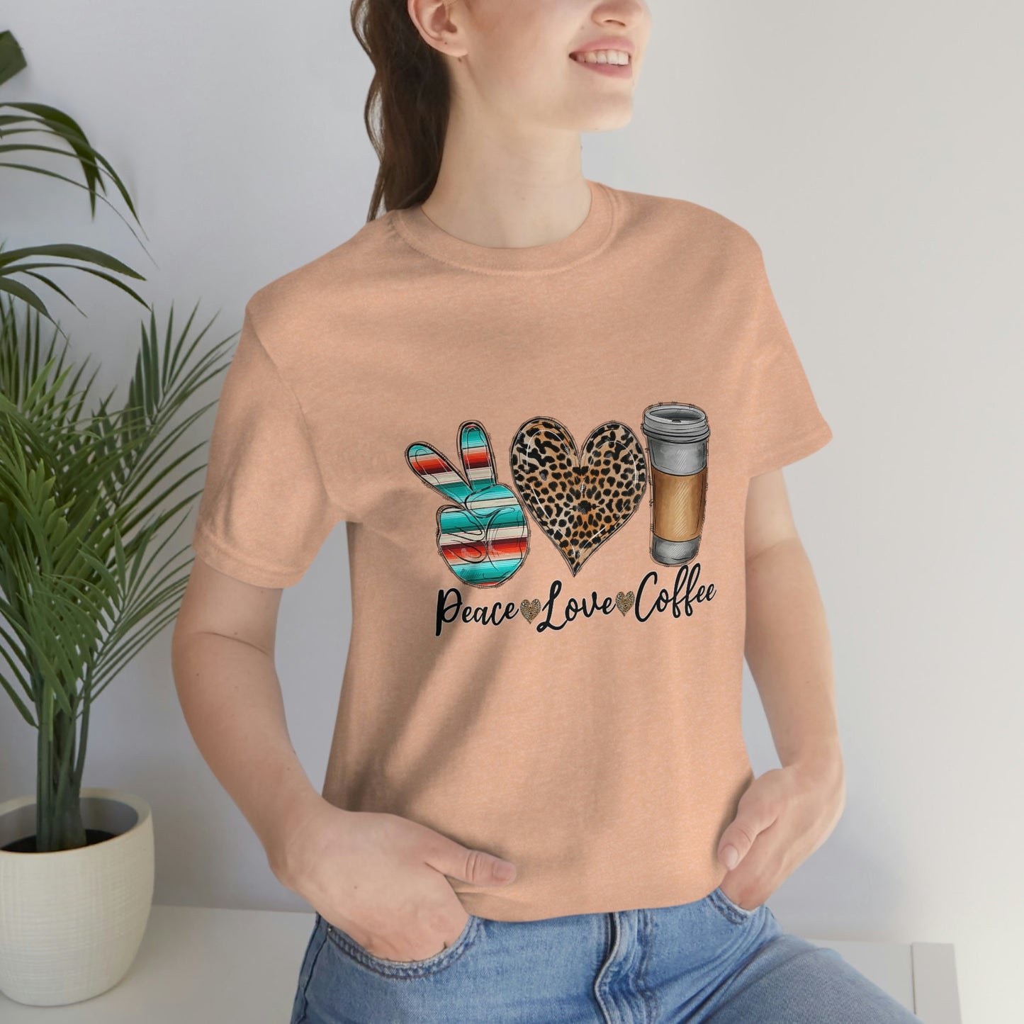 Peace Love Coffee Shirt, Kaffee T-Shirt, Kaffee Liebhaber Shirt, Inspirierendes T-Shirt, Geschenk Shirt für Sie, Kaffee Geschenk Shirt