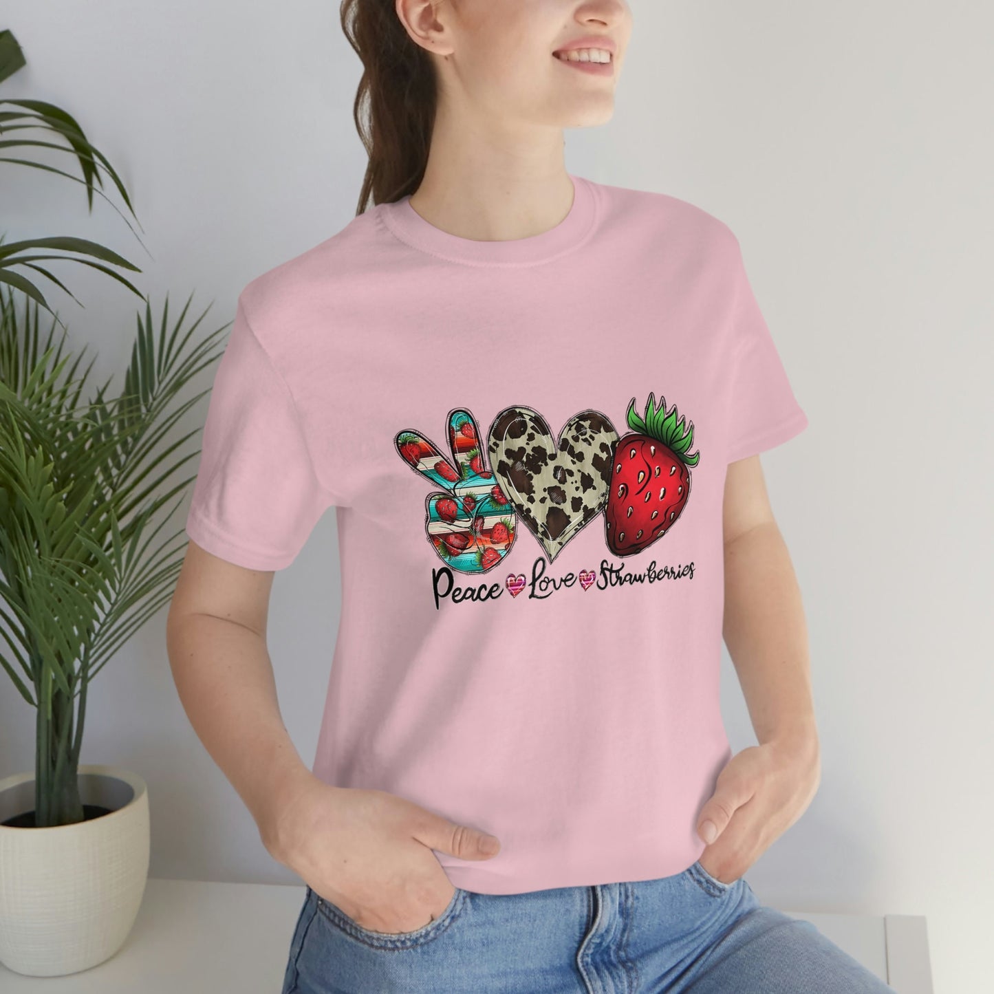 Peace Love Erdbeeren Shirt, Erdbeeren T-Shirt, Erdbeeren Shirt, Lustiges Erdbeeren Tshirt, Veganes Food Shirt