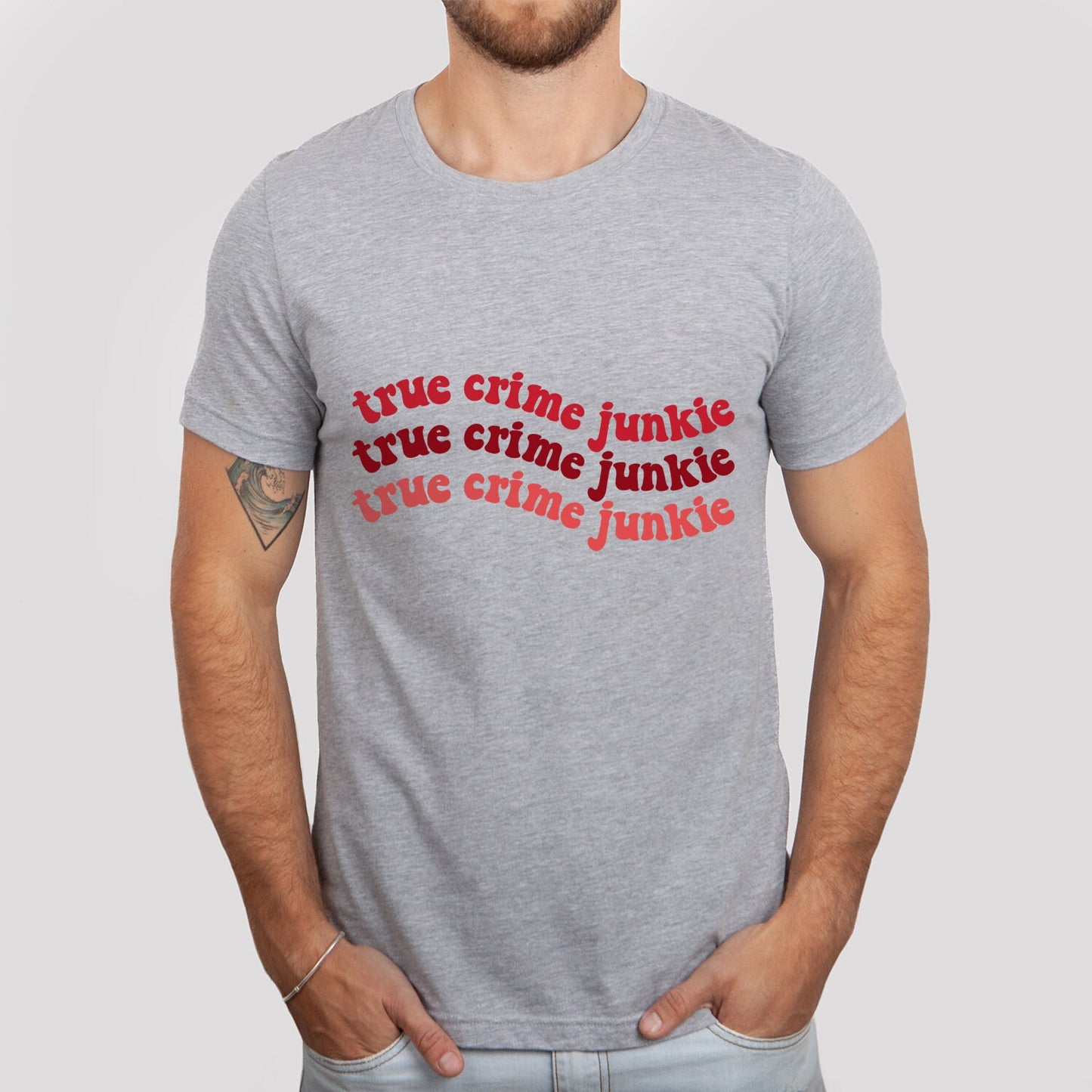 True Crime Junkie T-Shirt, True Crime Shirt, Lustige Shirts, Mörder T-Shirt, Krimi Filme Shirt, Geschenk T-Shirt, Filmserie Geschenke