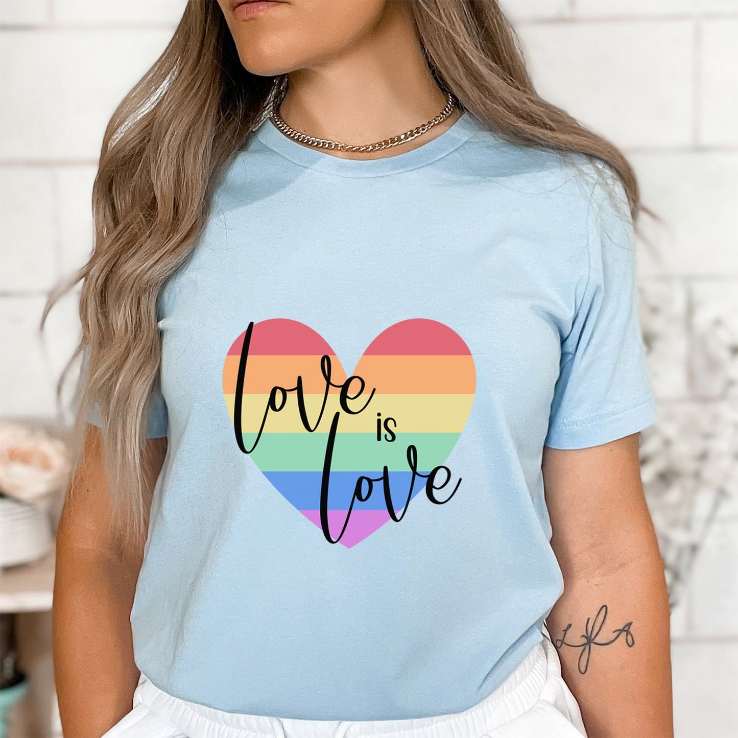 Regenbogen Liebe Herz T-Shirt, Liebe ist Liebe Shirt, LGBTQ Support Shirt, Pride Shirt, Freundlichkeit Shirts, Gay Pride Shirt, Gleichheit Shirt