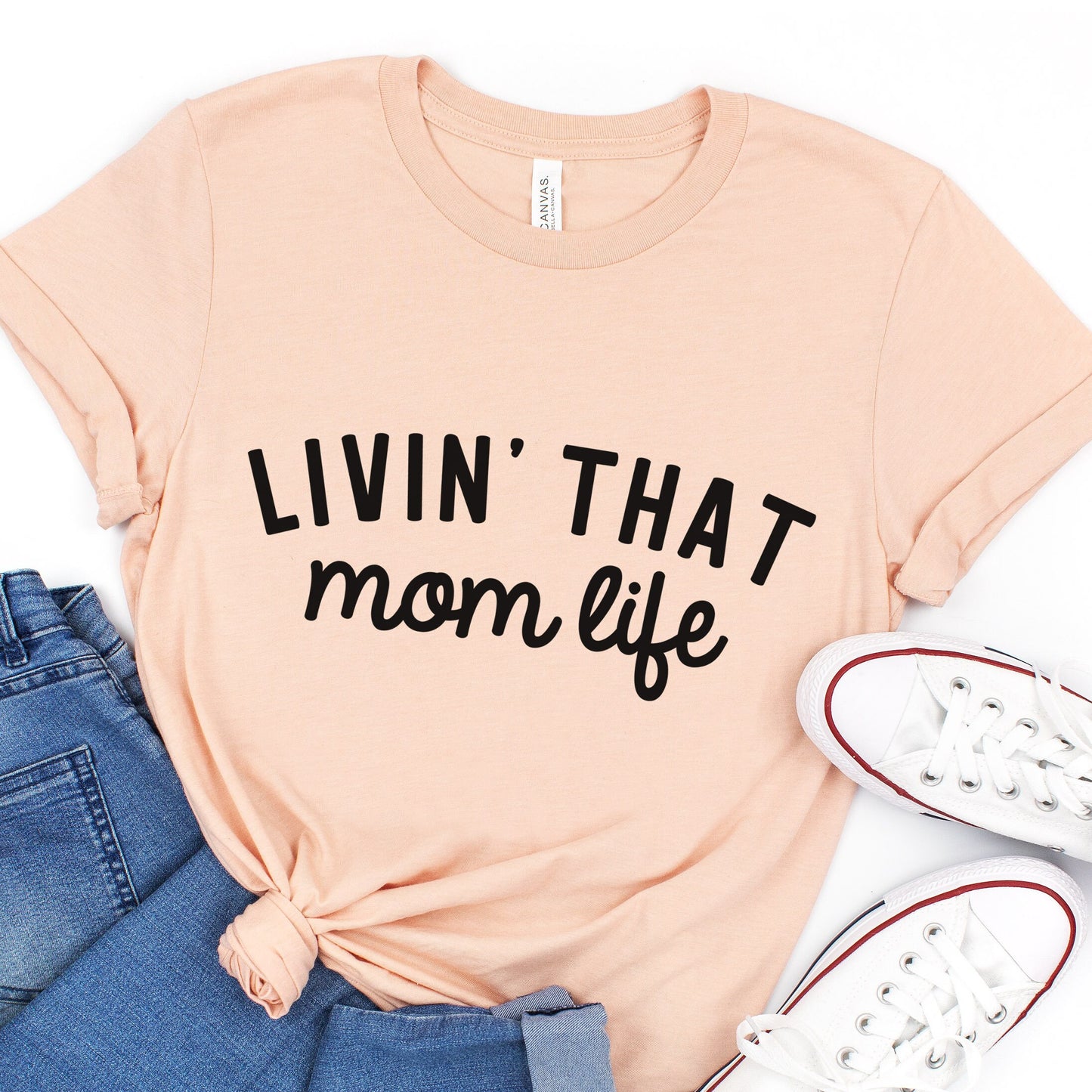 Mom Life T-Shirt, Livin That Mom Life T-Shirt, Geschenk Shirt für Mama, Muttertagsgeschenk Shirt, Mom Life Shirt, Lustiges Eltern Shirt