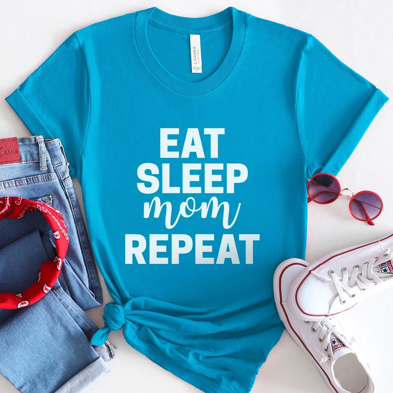 T-shirt pour maman, t-shirt Eat Sleep Repeat, t-shirt drôle pour maman, t-shirt cadeau pour les mamans, t-shirt humoristique pour les mères, t-shirt typographique pour parents