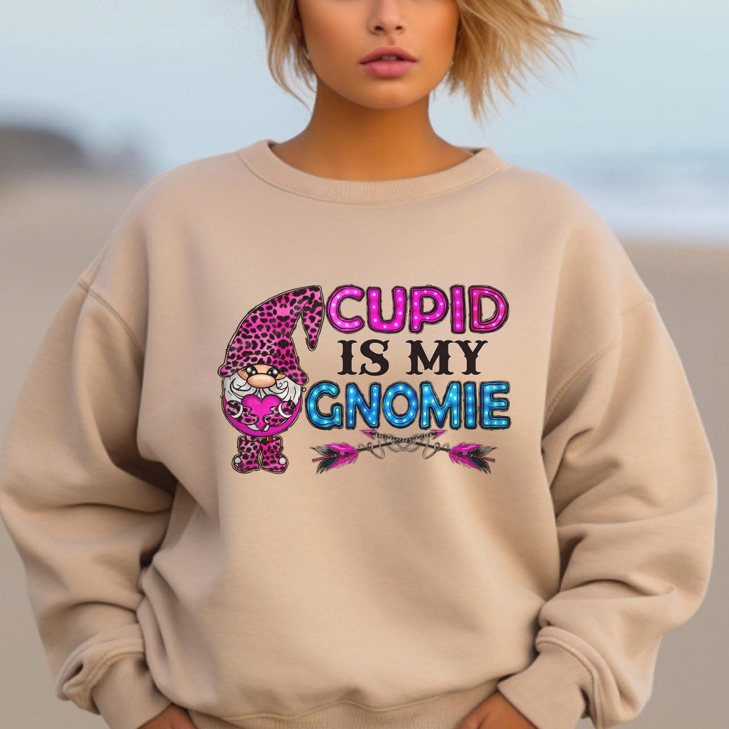 Cupidon est mon Gnome Valetines Sweatshirt, Cadeau de Saint-Valentin T-shirt à manches longues, T-shirt drôle de Saint-Valentin, T-shirts de Saint-Valentin pour femme