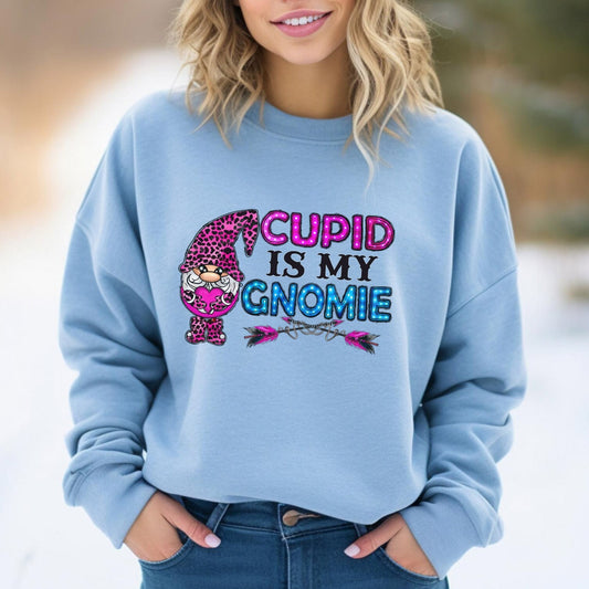 Cupidon est mon Gnome Valetines Sweatshirt, Cadeau de Saint-Valentin T-shirt à manches longues, T-shirt drôle de Saint-Valentin, T-shirts de Saint-Valentin pour femme