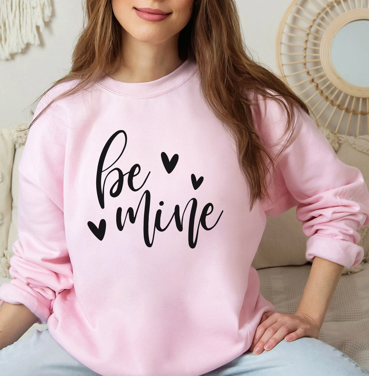 Be Mine Valentine Sweatshirt, Valentinstag Langarm Liebe Shirt, Liebe Shirt mit Herz für Valentinstag, Geschenk für sie, Geschenk für ihn