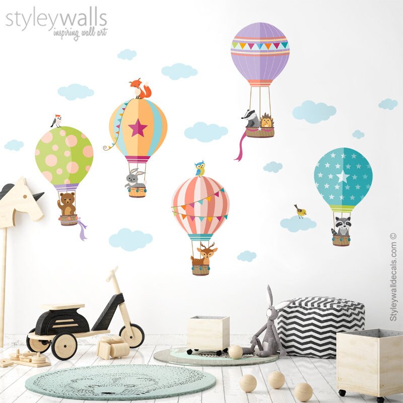 Air Balloons Wall Decal, Woodland Animals Wall Decal, Forest Animals Hot Air Balloons Wall Sticker, Baby Nursery Decor, Kids Room Wall Decal