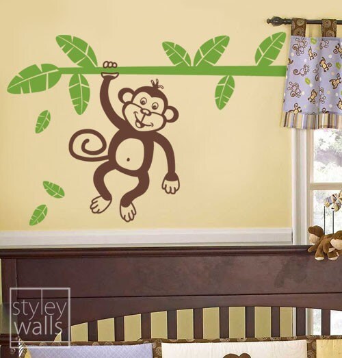 Autocollant mural singe, autocollant mural singe, autocollant mural jungle, singe de la jungle tenant une branche avec des feuilles, autocollant mural en vinyle pour chambre d'enfant